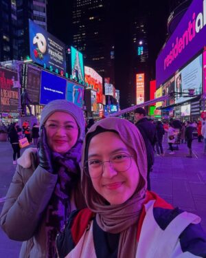 Desy Ratnasari Instagram - sering dibilang adik kakak….🤭🤣🙄😎 yakiiiin?????😅