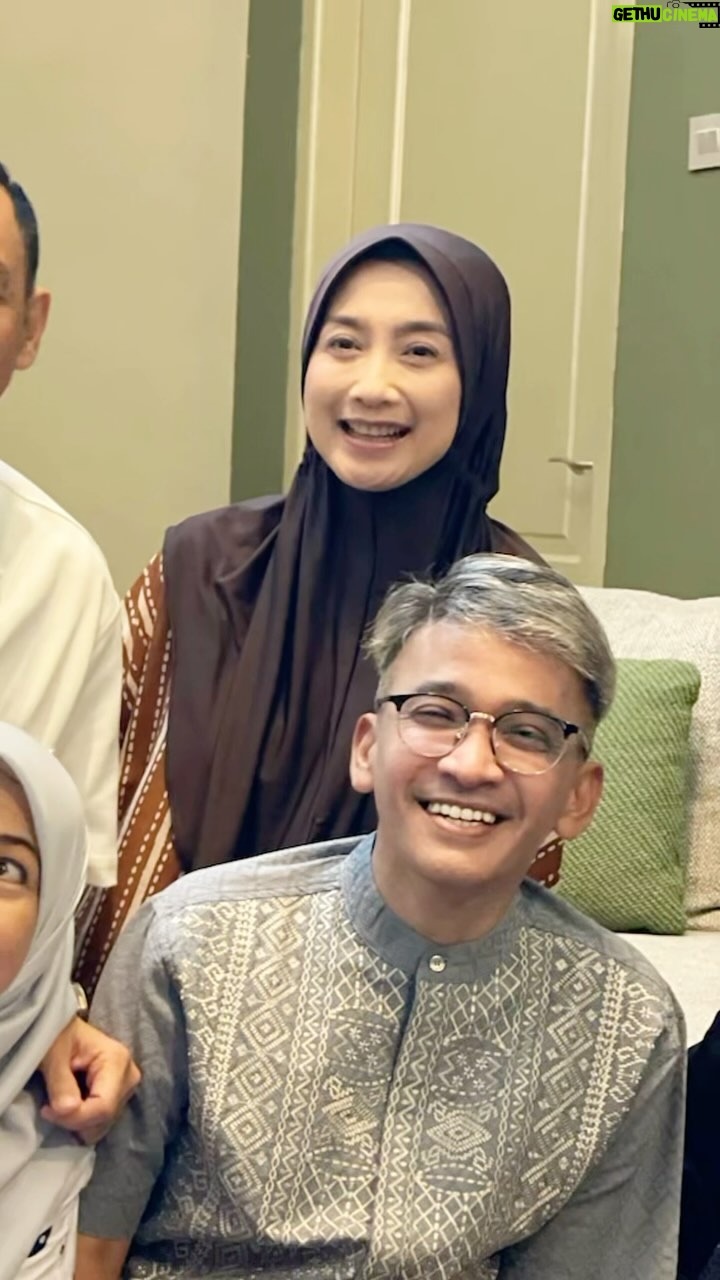 Desy Ratnasari - 143.5K Likes - Halal bihalal…

#rubenonsu #justruben #realbensu