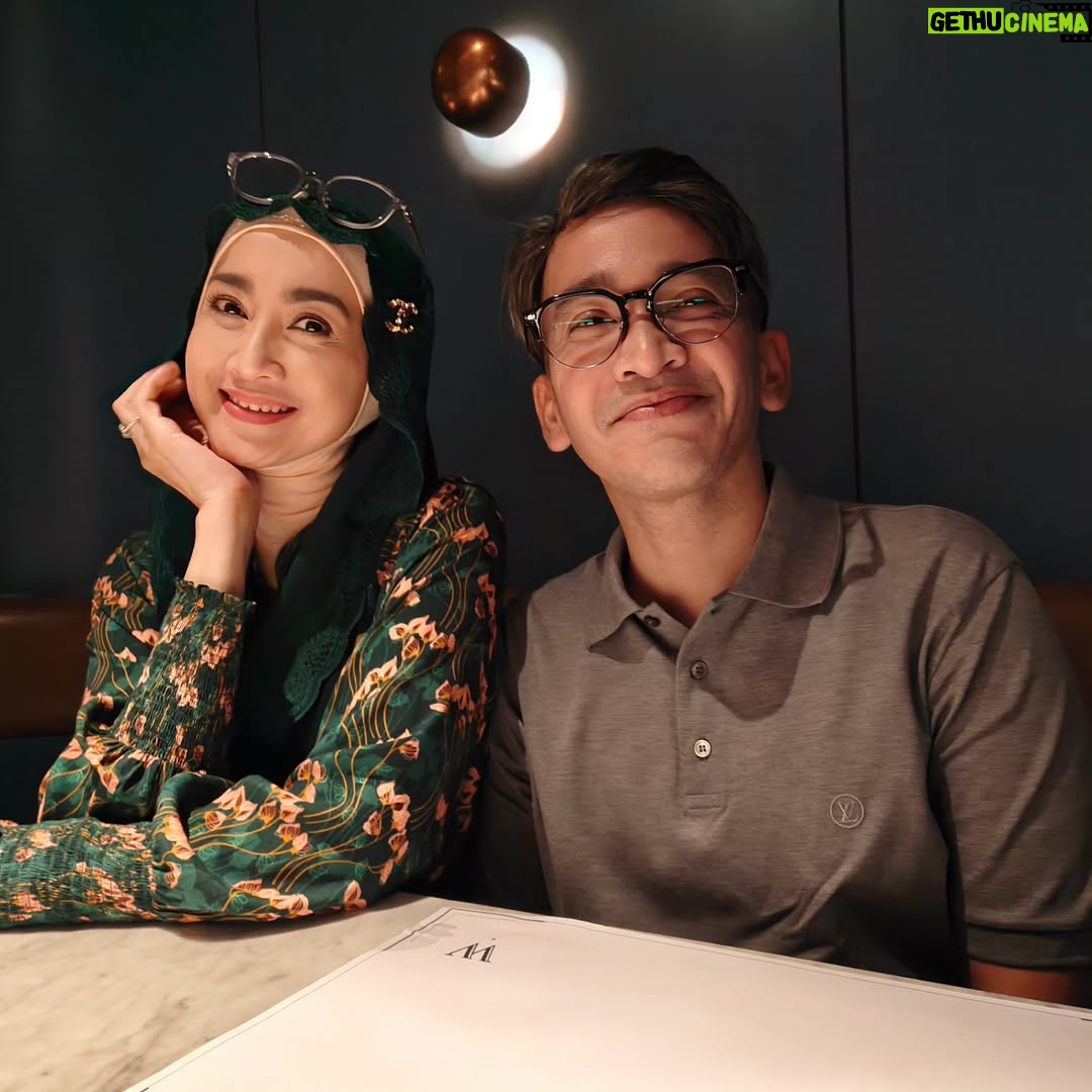 Desy Ratnasari - 312.8K Likes - Assalamualaikum @desyratnasariterdepan