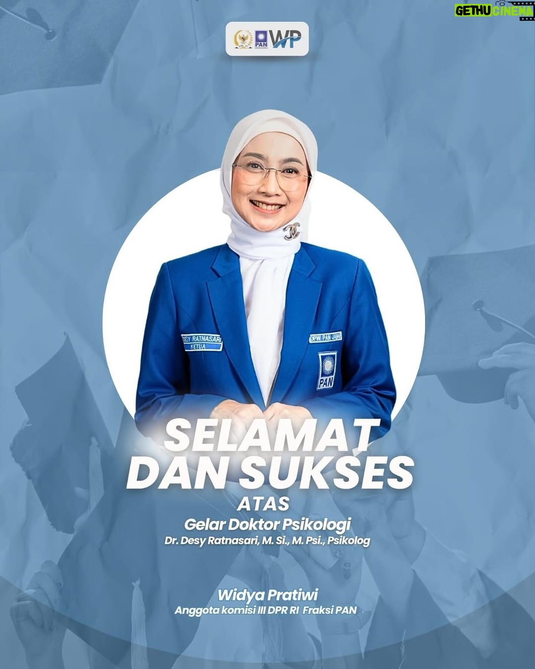 Desy Ratnasari - 4K Likes - Alhamdulillah. Selamat @desyratnasariterdepan Semoga gelar dan ilmunya berkah, menjadi pribadi yang terus mengabdi, berkontribusi, serta bermanfaat bagi keluarga, dan masyarakat. Aamin yra” 💙💙