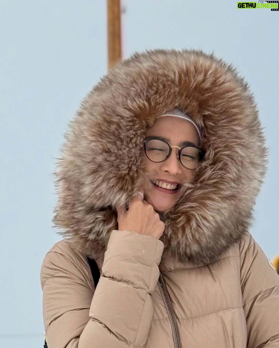 Desy Ratnasari - 8.6K Likes - selalu merasa muda dan segar kalau foto saat winter 😁🤣😎😜 betul apa benar???😁🤣🤣🤣