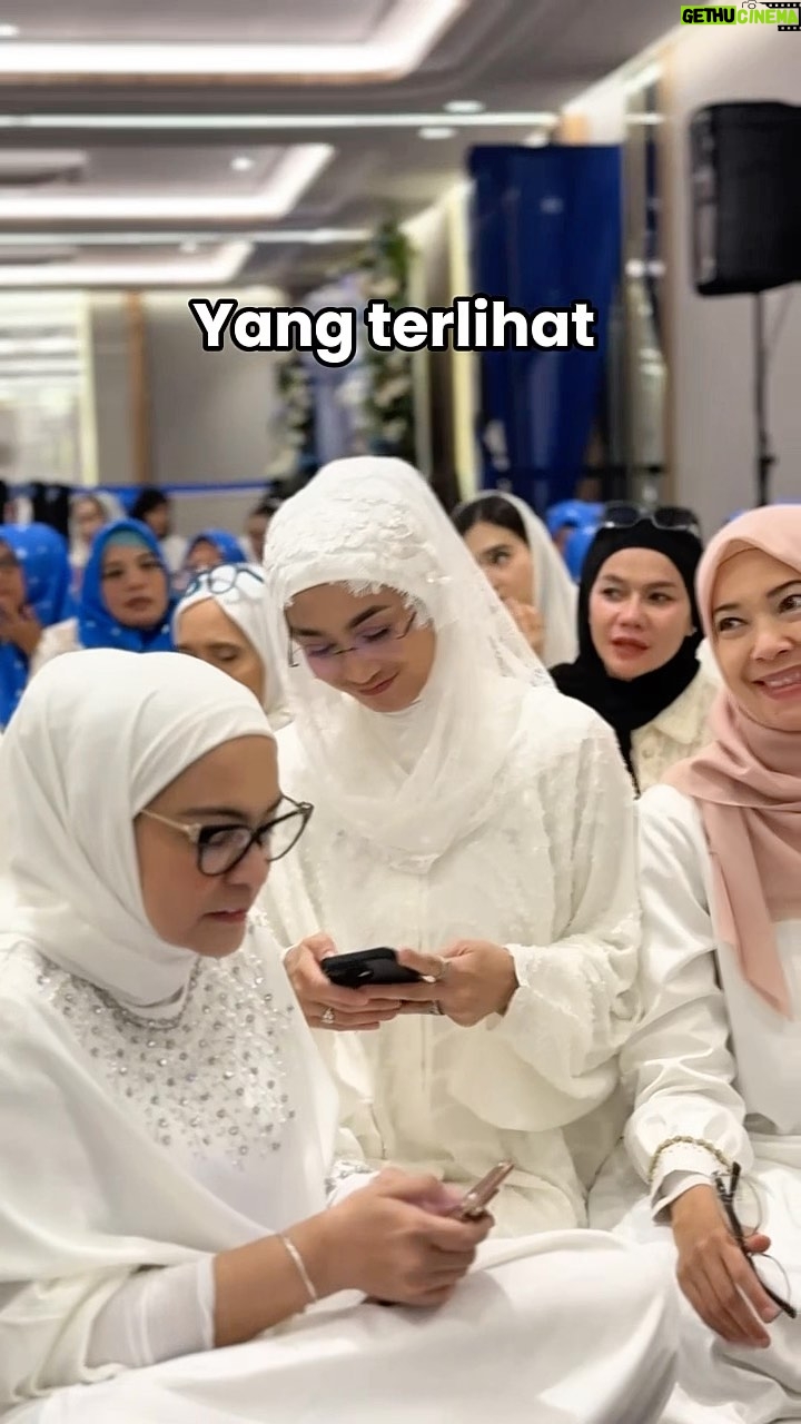 Desy Ratnasari - 5.5K Likes - MasyaAllah Teteh @desyratnasariterdepan 🥹🤲🏻

#bluesquad #desiratnasari #ramadhan