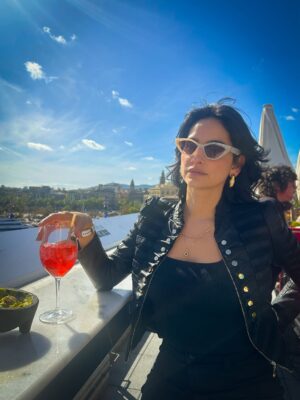 Diana Hoyos Instagram - Sonríe !!!! Sonríe sin miedo!!! Sonríe a carcajadas!!!
Feliz noche y que mañana sea un gran día !