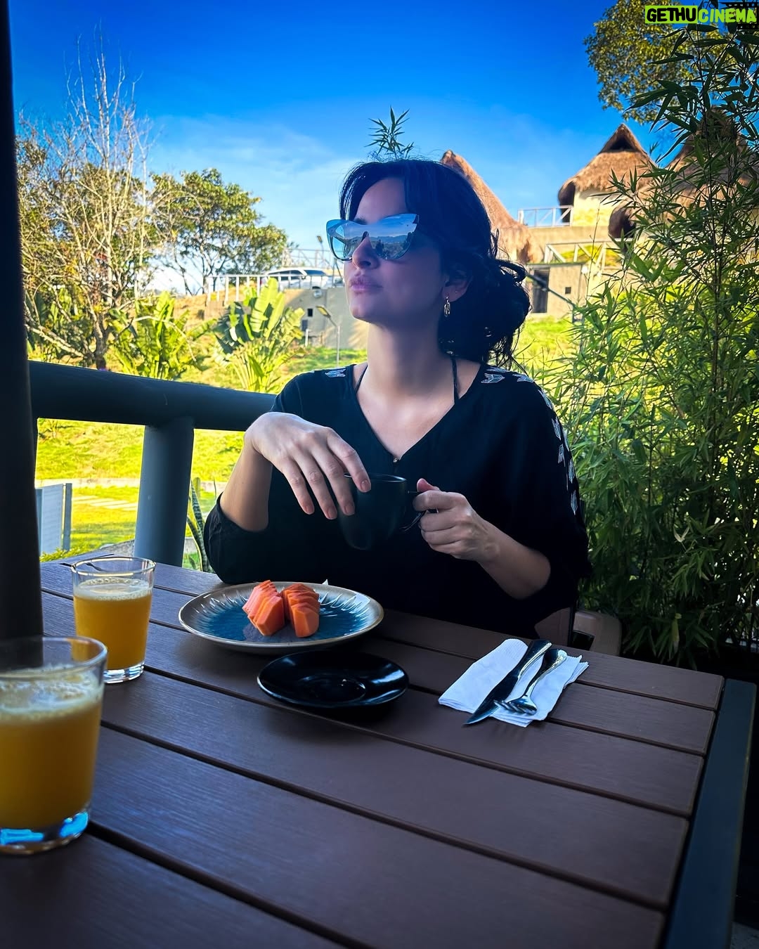 Diana Hoyos - 10.3K Likes - Resumen de un fin de semana en este maravilloso lugar @hotel_altodepajas muy cerca a Bogotá !! 
Feliz semana para todos !!
