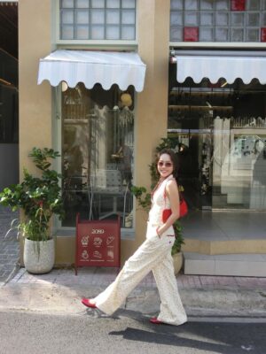 Dieu Nhi Instagram - ❤️ Đi chợ cuối tuần với bé Nhi hok 😘
#diệunhi