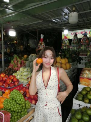 Dieu Nhi Instagram - ❤️ Đi chợ cuối tuần với bé Nhi hok 😘
#diệunhi