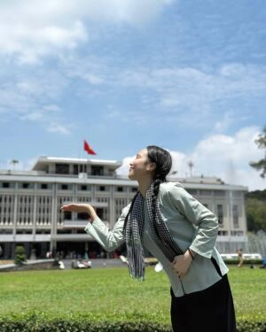 Dieu Nhi Instagram - ❤️ Kỷ niệm 50 Năm Ngày Giải Phóng Miền Nam , Thống Nhất Đất Nước ( 30/4/1975-30/4/2025) cùng đồng chí Yến và đồng chí Hậu 🥰
#diệunhi #hậuhoang #dươnghoàngyến