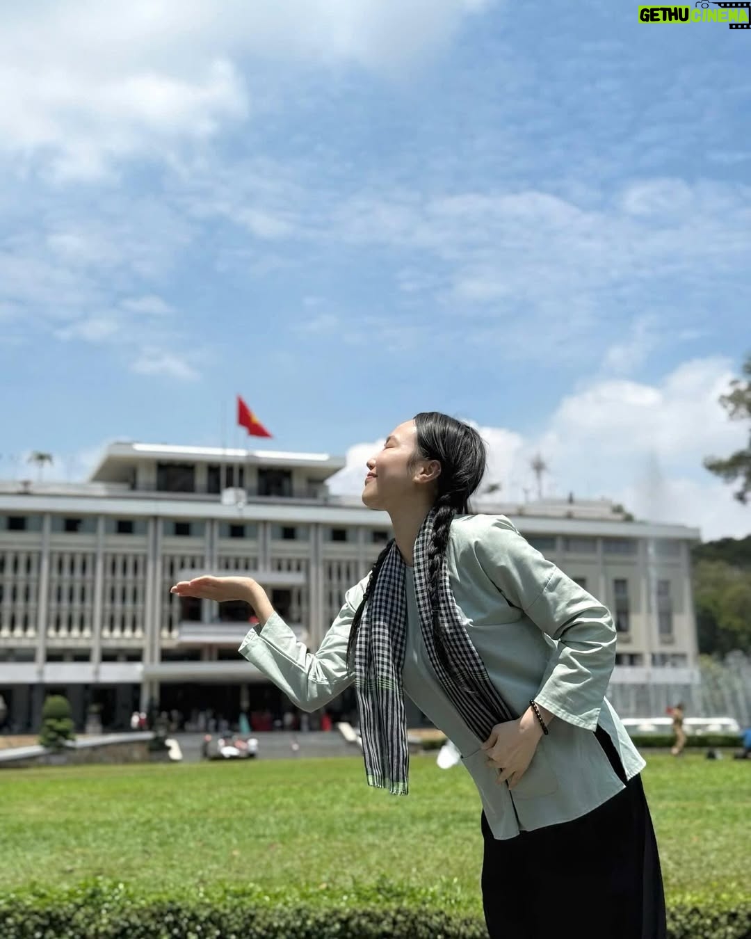 Dieu Nhi - 124.9K Likes - ❤️ Kỷ niệm 50 Năm Ngày Giải Phóng Miền Nam , Thống Nhất Đất Nước ( 30/4/1975-30/4/2025) cùng đồng chí Yến và đồng chí Hậu 🥰

#diệunhi #hậuhoang #dươnghoàngyến