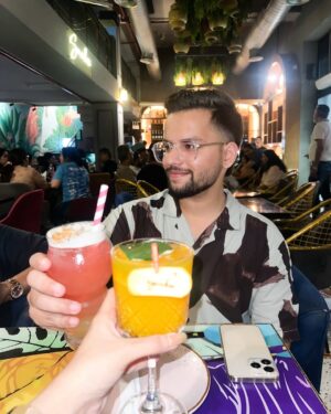 Diksha Bhatia Instagram - With my forever favourites❤️🫂

📍: @somewhere_delhi 
@yoy.media 

[ family time , family dinner , mom’s birthday , happy moments , grateful , cute cafe in delhi ]

#explore #delhicafes #familylove #familytime #funtimes #photodump #birthdaynight