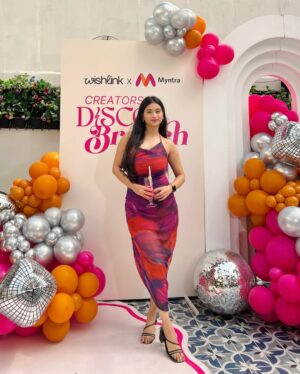 Diksha Bhatia Instagram - I adore you @myntra @connect.wishlink 💕✨

[ ootd , bodycon dress , myntra event , style inspo , style of the day , summer fashion ]

#explore #summerdress #bodycondress #outfitideas #styleinspo #summerfashion #trending #eventlook