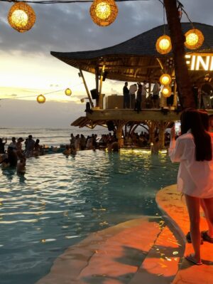 Diksha Bhatia Instagram - What a crazy night at @finnsbeachclub 🪩💕⚡️
Swimwear: @tizzi.official
#photodump #balinightlife #finnsbeachclub #bali #outfitoftheday #explore #vacation #styleinspo