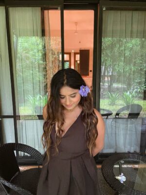Diksha Choudhary Instagram - Prettiest dress I have wore in a while 😍🫶
.
.
#explorepage #blackdress #fashion #fyp #wayanad #black #fashionista #travel