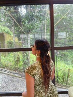 Diksha Choudhary Instagram - लहराती है मेहकी हवा 🌧️
.
.
#explore #explorepage #fyp #trending #photos #instapic #barish #rain #wayanad #mountains #funtrip #travel