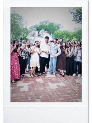 Dikshuuu Instagram - Dilli… you always feel like home. The love, the smiles, the tight hugs, the little stories you all shared! it’s something We’ll carry in our heart forever. Thank you for showing up, for waiting, for making us feel like family, not just someone you watch on screens. Vamily isn’t a word, it’s truly a feeling… and yesterday, you proved it again. Until we meet again… dil se, thank you ❤️ #Vamily #DelhiEatAndGreet”