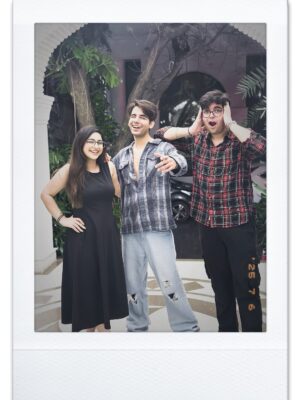 Dikshuuu Instagram - Dilli… you always feel like home. The love, the smiles, the tight hugs, the little stories you all shared! it’s something We’ll carry in our heart forever. Thank you for showing up, for waiting, for making us feel like family, not just someone you watch on screens. Vamily isn’t a word, it’s truly a feeling… and yesterday, you proved it again. Until we meet again… dil se, thank you ❤️ #Vamily #DelhiEatAndGreet”