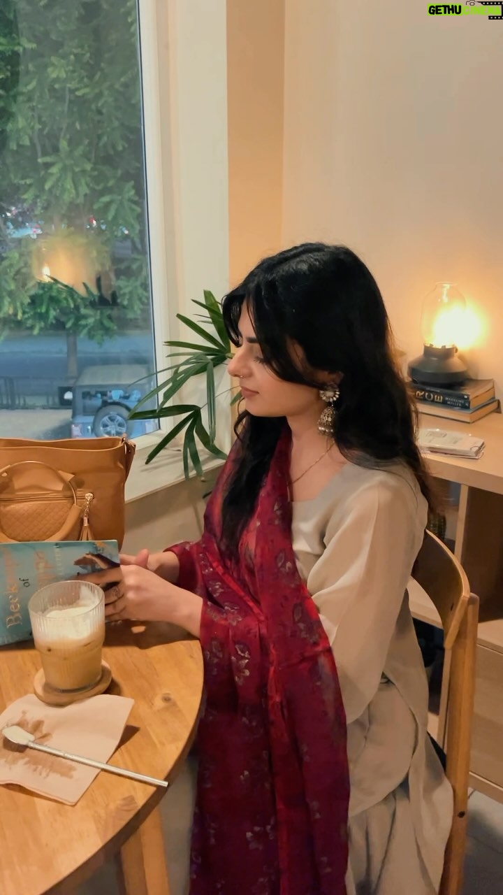 Dilsheen Kaur - 64K Likes - 🤭❤️📚 @idilsheenkaur #dilsheenkaur
📸📽️- @cinevogue_cinematography 
.
📍 @sabe.hub 
sector-68, mohali