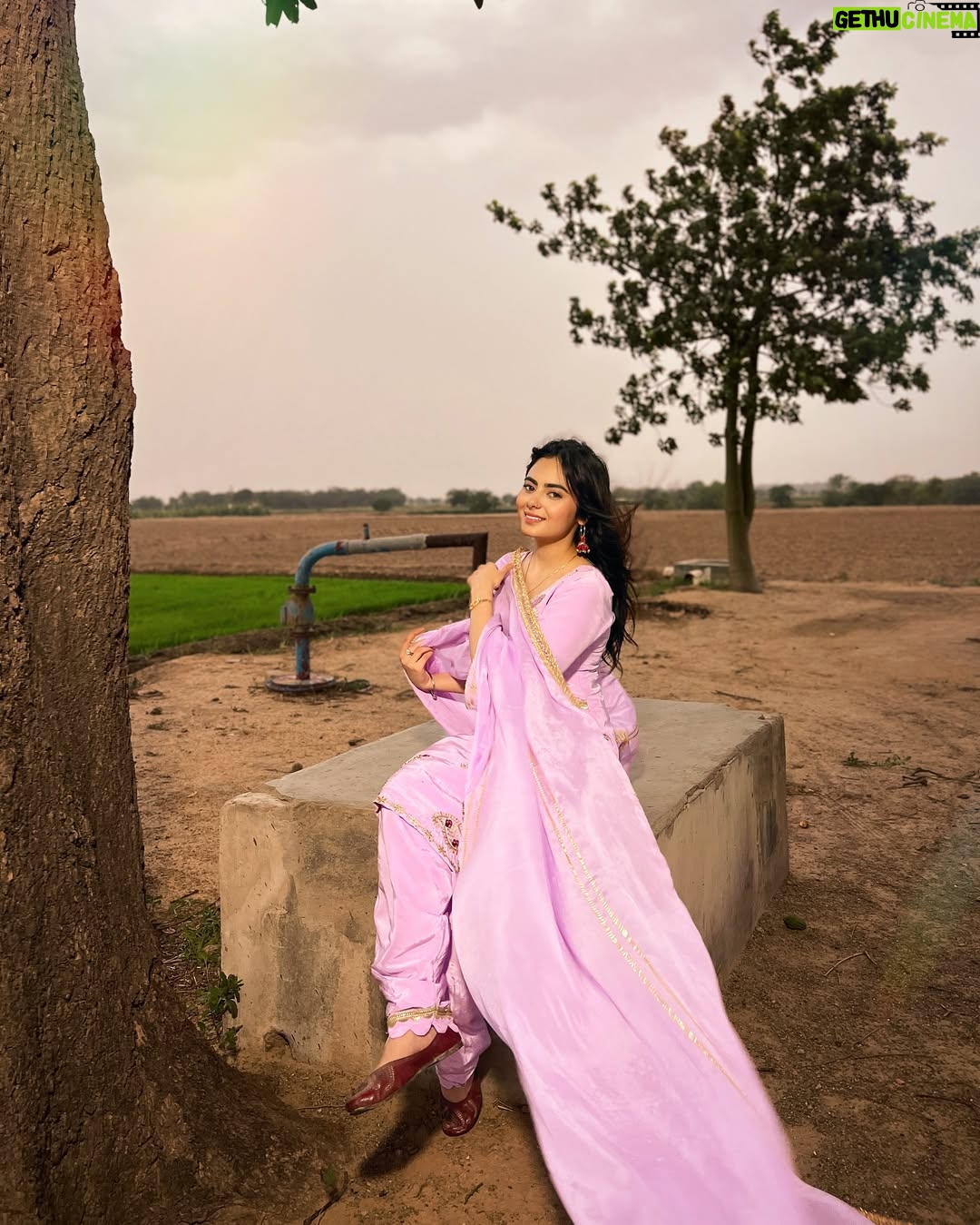 Dilsheen Kaur - 46.8K Likes - Aisi badal’an di ghataa banja🌸❤️ @idilsheenkaur #dilsheenkaur

📸- @cinevogue_cinematography