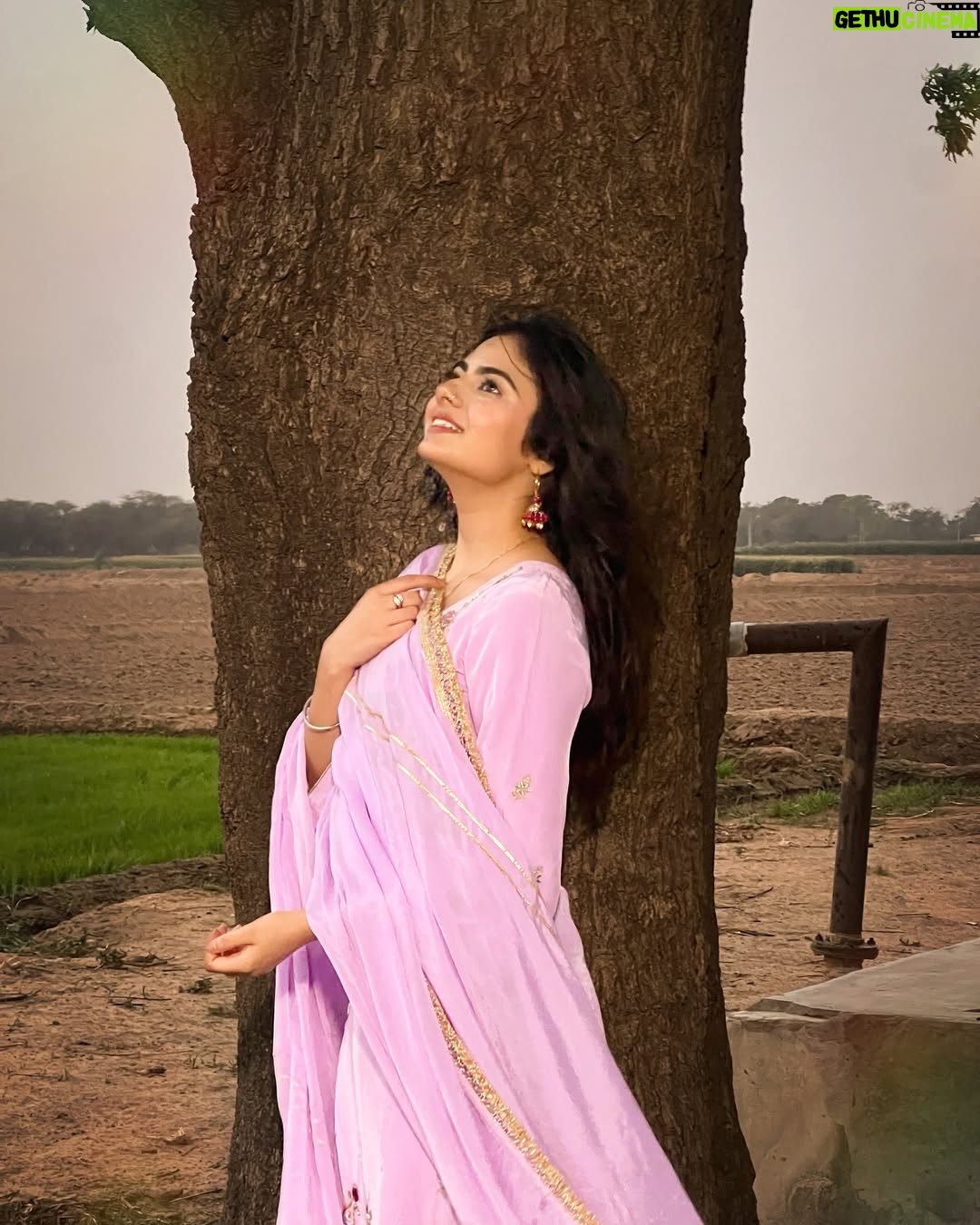 Dilsheen Kaur - 46.8K Likes - Aisi badal’an di ghataa banja🌸❤️ @idilsheenkaur #dilsheenkaur

📸- @cinevogue_cinematography
