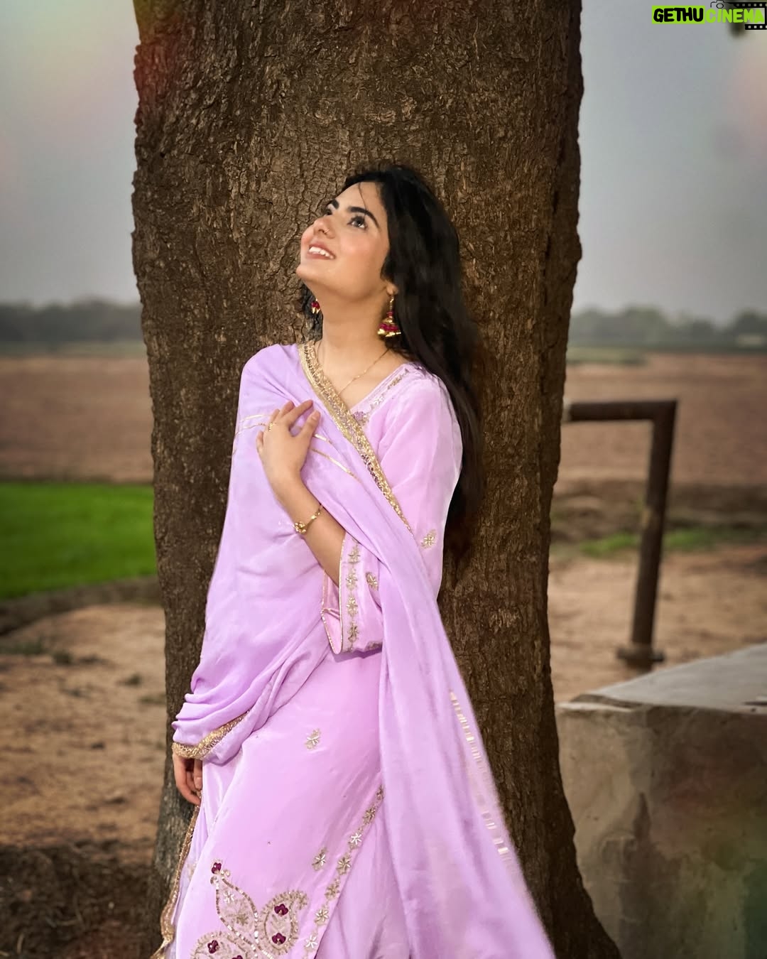 Dilsheen Kaur - 46.8K Likes - Aisi badal’an di ghataa banja🌸❤️ @idilsheenkaur #dilsheenkaur

📸- @cinevogue_cinematography