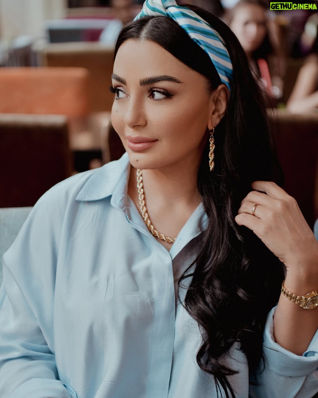 Dima Al Jundi - 19.8K Likes - #المهرّج 
من أحلى المسلسلات اللي اشتغلتها و أمتعها 🥰
شكراً للمخرجة الراقية @rasha_hisham_shurbatji و للمنتج الصديق @tammam.salameh و شركة @dramashelve و @shahid.vod على اعطائي الفرصة لكون بهيك عمل 🙏🏼
و الشكر الأكبر لمتابعيني و كل اللي شافوا المسلسل و علقوا و بعتولي و عبروا عن اعجابون 
و تفاعلكون بحبكون كتير و لولا محبتكون ما وصلت لقلوبكون ♥️
-
#ديمة_الجندي #دراما #مسلسلات #mbc #shahid #dima_aljundi #syria #مصر #السعودية #الامارات 
و كل الشكر على الصور الحلوة للمصور @ahmadhamwiphotography