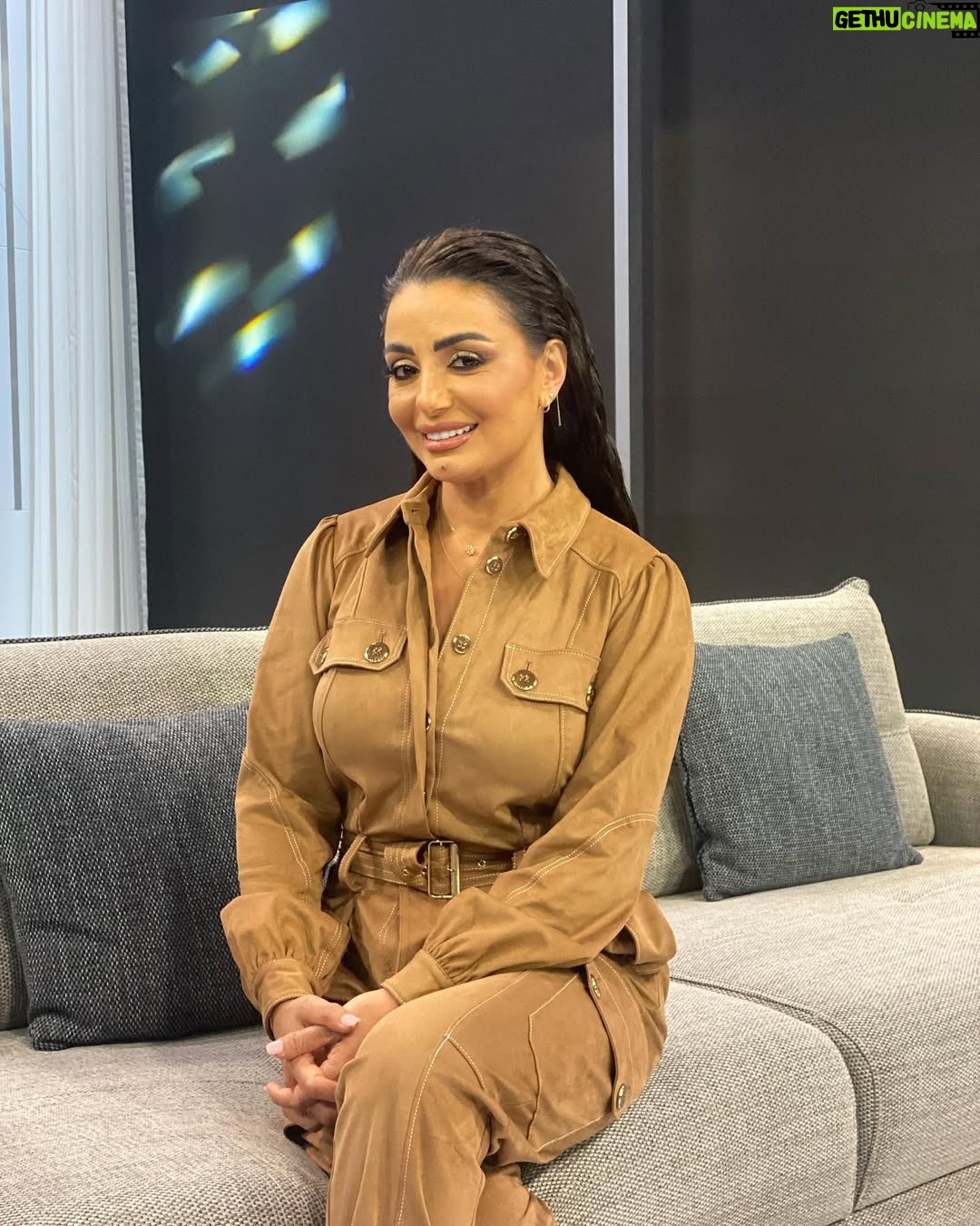 Dima Al Jundi - 23.8K Likes - من أحلى و أمتع اللقاءات اللي صورتها مع الصديقين الغاليين @mustafa_agha1 @khaled_alkeesh 🥰 
-
انشالله تكونوا حبيتوا الحلقة 🙏🏼 و اللي ما قدر يشوفها صارت موجودة على #شاهد @shahid.vod @sadaelmalaeb 
-
شكراً لكل اللي اهتموا بإطلالتي 😘

Image Consultant @assafnayssa
Stylist @osama.eldeebstyle
@mayssaassaf.academy @
Dressed by @elisabettafranchi @krisma_me 
-
@laurancebeautysalon makeup & hairstyle by Sam 

#celebritystylist #dima_aljundi  #dubai #makeuplook #hairstyle #wetlook #stylefashion 
#stylist #mydubai #interview 
#celebrity #liveshow #explore 
#show #expo2020 
#beautiful #ديمة_الجندي #uae