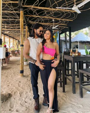Dimple Paul Instagram - All smiles with this one 💕 @kanishk_205 🧿
#lovebirds #couple #vacation