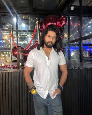 Dimple Paul Instagram - So, lemme raise a toast 🥂
To the guy i love the most ____ @kanishk_205 ♥️
Bdayyyy hai 😍 the last picture is my personal favourite 😘
#birthday #love #kanishkbhatt