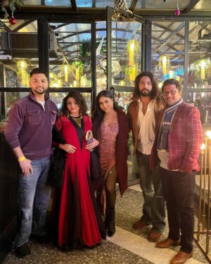 Dimple Paul Instagram - 1st post of 2025
Happiest New Year….🍾🎊💃🏻
@kanishk_205 @adityabhatt2000
#newyear #2025 #dimplepaul #kanishkbhatt #love #family
