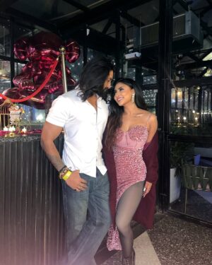 Dimple Paul Instagram - 1st post of 2025
Happiest New Year….🍾🎊💃🏻
@kanishk_205 @adityabhatt2000
#newyear #2025 #dimplepaul #kanishkbhatt #love #family