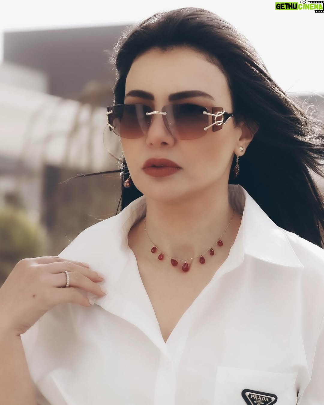 Dina Fouad - 36.3K Likes - 🕊️🤍غزل Coming Soon 
#حكيم_باشا

💎 : @dodowithlove_  by @doaaelmoughazy 
📸 : @dinafayad.photography 
💄 : @gygyawed.makeupartist by @makeupgygyawed 
 The One&Only : @mohamed_abdalah_official