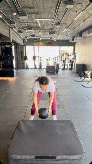 Dina Fouad Instagram - This is the result when you train with Captain @omarattiyah x @core.egypt