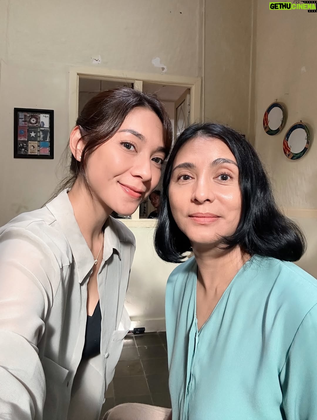 Dinda Kirana - 63K Likes - Sepertinya aku jadi yang paling terakhir pamit di sini. bukan karena lupa, tapi karena terlalu istimewa untuk sekadar diucapkan cepat-cepat. 
Luka Cinta bukan hanya judul, tapi perjalanan panjang penuh tawa, lelah, dan air mata… dan ternyata dicintai oleh begitu banyak hati.
This journey drained my energy, yet filled my heart with endless love from all of you. 
From Salma, with love . Thank you for living this story with us 🤍