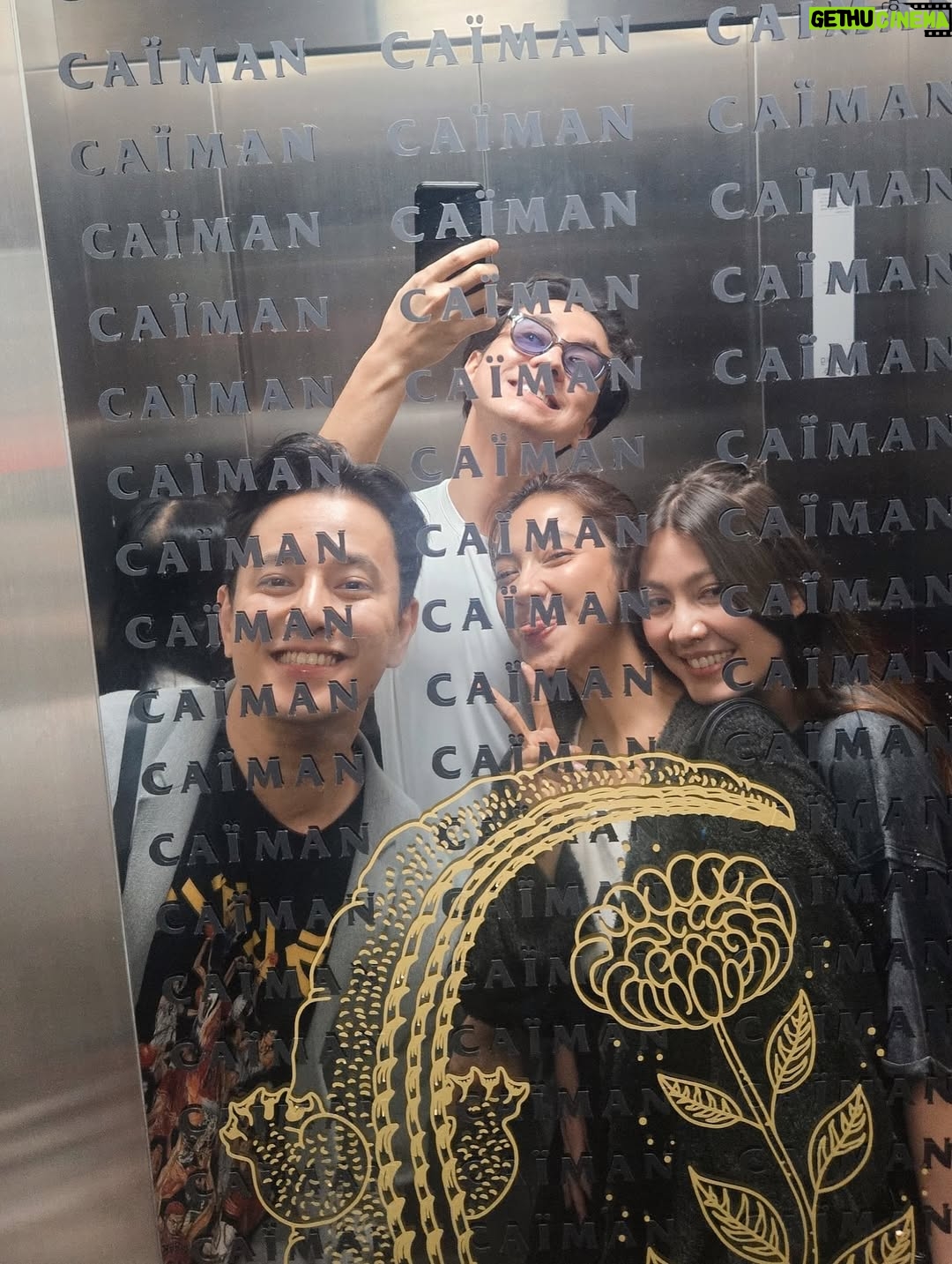 Dinda Kirana - 63K Likes - Sepertinya aku jadi yang paling terakhir pamit di sini. bukan karena lupa, tapi karena terlalu istimewa untuk sekadar diucapkan cepat-cepat. 
Luka Cinta bukan hanya judul, tapi perjalanan panjang penuh tawa, lelah, dan air mata… dan ternyata dicintai oleh begitu banyak hati.
This journey drained my energy, yet filled my heart with endless love from all of you. 
From Salma, with love . Thank you for living this story with us 🤍