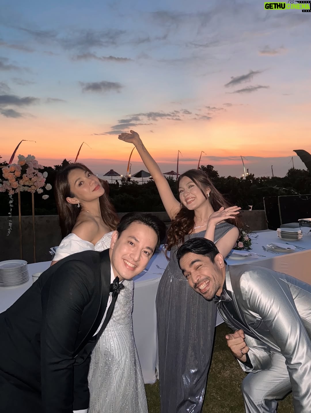 Dinda Kirana - 63K Likes - Sepertinya aku jadi yang paling terakhir pamit di sini. bukan karena lupa, tapi karena terlalu istimewa untuk sekadar diucapkan cepat-cepat. 
Luka Cinta bukan hanya judul, tapi perjalanan panjang penuh tawa, lelah, dan air mata… dan ternyata dicintai oleh begitu banyak hati.
This journey drained my energy, yet filled my heart with endless love from all of you. 
From Salma, with love . Thank you for living this story with us 🤍