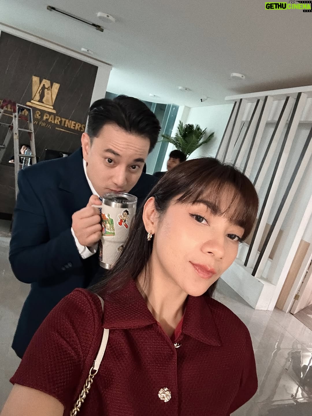 Dinda Kirana - 63K Likes - Sepertinya aku jadi yang paling terakhir pamit di sini. bukan karena lupa, tapi karena terlalu istimewa untuk sekadar diucapkan cepat-cepat. 
Luka Cinta bukan hanya judul, tapi perjalanan panjang penuh tawa, lelah, dan air mata… dan ternyata dicintai oleh begitu banyak hati.
This journey drained my energy, yet filled my heart with endless love from all of you. 
From Salma, with love . Thank you for living this story with us 🤍