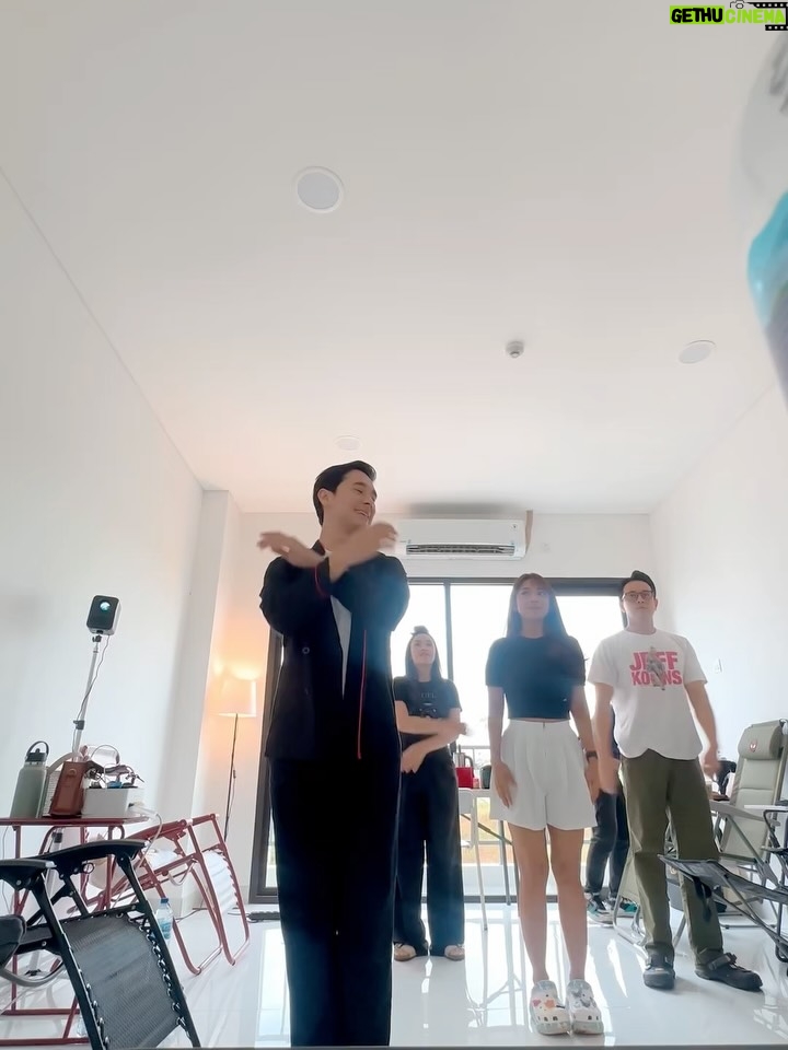 Dinda Kirana - 63K Likes - Sepertinya aku jadi yang paling terakhir pamit di sini. bukan karena lupa, tapi karena terlalu istimewa untuk sekadar diucapkan cepat-cepat. 
Luka Cinta bukan hanya judul, tapi perjalanan panjang penuh tawa, lelah, dan air mata… dan ternyata dicintai oleh begitu banyak hati.
This journey drained my energy, yet filled my heart with endless love from all of you. 
From Salma, with love . Thank you for living this story with us 🤍