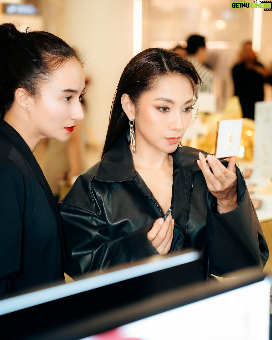 Dinda Kirana - 57.6K Likes - Golden moments at  #YSLHoliday Winter Fantasy Event — embracing elegance with every sip ✨ @yslbeauty #YSLBeautyID 
.
stylist @revashion 
hair @studiok.id @kieferlippens 
photographer @snap.nuel