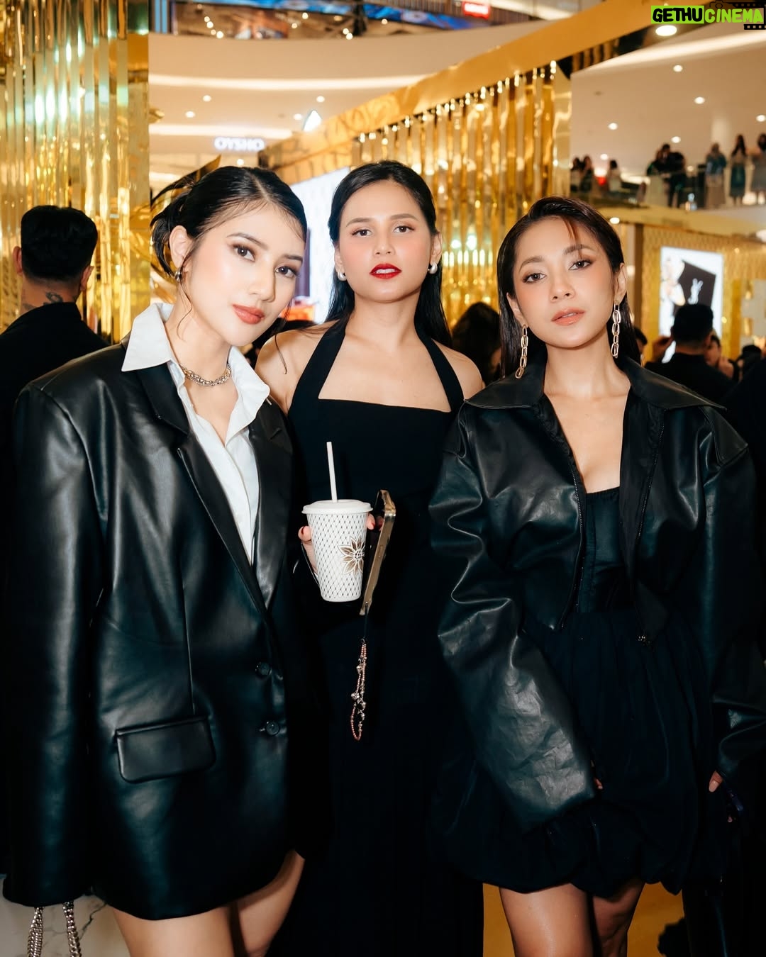 Dinda Kirana - 57.6K Likes - Golden moments at  #YSLHoliday Winter Fantasy Event — embracing elegance with every sip ✨ @yslbeauty #YSLBeautyID 
.
stylist @revashion 
hair @studiok.id @kieferlippens 
photographer @snap.nuel