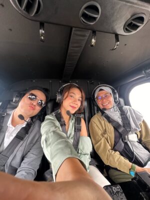 Dinda Kirana Instagram - Sepertinya aku jadi yang paling terakhir pamit di sini. bukan karena lupa, tapi karena terlalu istimewa untuk sekadar diucapkan cepat-cepat.
Luka Cinta bukan hanya judul, tapi perjalanan panjang penuh tawa, lelah, dan air mata⦠dan ternyata dicintai oleh begitu banyak hati.
This journey drained my energy, yet filled my heart with endless love from all of you.
From Salma, with love . Thank you for living this story with us š¤