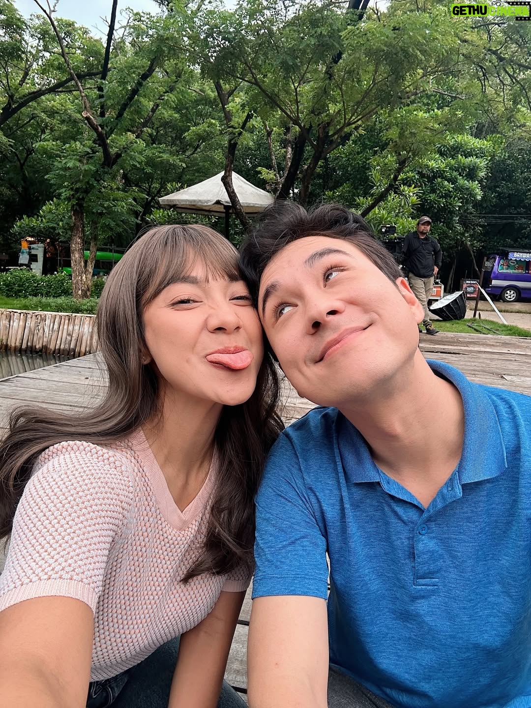 Dinda Kirana - 63K Likes - Sepertinya aku jadi yang paling terakhir pamit di sini. bukan karena lupa, tapi karena terlalu istimewa untuk sekadar diucapkan cepat-cepat. 
Luka Cinta bukan hanya judul, tapi perjalanan panjang penuh tawa, lelah, dan air mata… dan ternyata dicintai oleh begitu banyak hati.
This journey drained my energy, yet filled my heart with endless love from all of you. 
From Salma, with love . Thank you for living this story with us 🤍