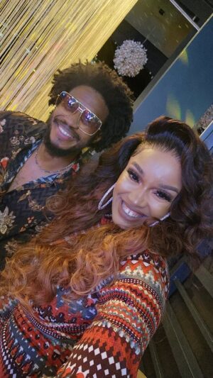Dineo Langa Instagram - Happy, happy birthday to the great love of my life @solontsizwa 😍😍😍 The best Husband emhlabeni!!!
May this turn around the sun be epic and unrelenting in its quest to be everything you've ever dreamt of. For every piece of sunshine that you've shone on others, may it be alchemized into greater heights for you. I love you, I adore you, I admire the person that you are and only want the best for you.
Have a beautiful one, Sothole omhle, ke go rata mo go maswe lerato la pelo yame ❤️.
Now everyone go pre-order The God Anomaly as a birthday prezzie to my Hubs.