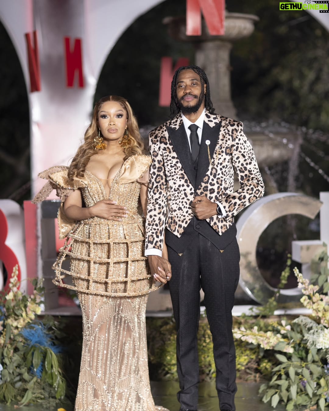 Dineo Langa - 114.7K Likes - Lord & Lady Langa... 😍

I love how this guy indulges my romantic & whimsical moments. Ngisasho namanje, best Husband emhlabeni.

Suit & Dress: @portoflng 
Glam: @preciousxabamakeup @hlayisani.cm 
📸: @handsomeofficialstudios_ig
