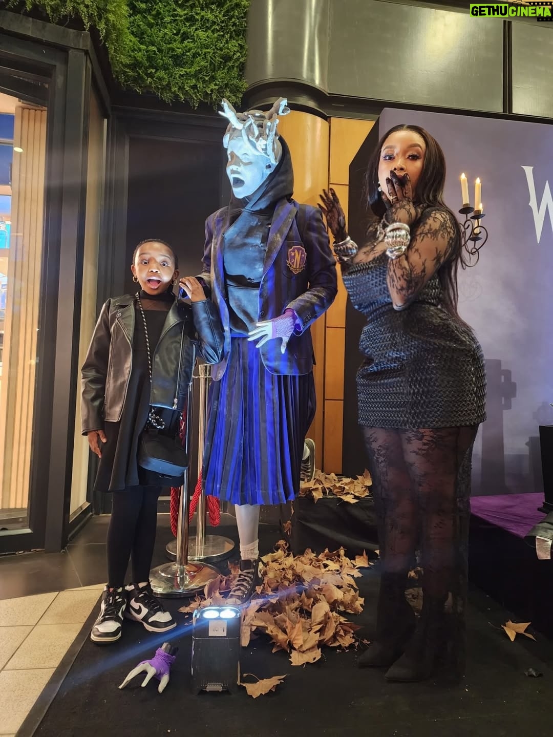 Dineo Langa - 31.6K Likes - What a delicious burial for boring! Dying to do it again, alas... #nevermore4evermore 🪦⚰️ #auntyniecedate 

New season of Wednesday coming soon