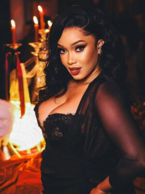 Dineo Langa Instagram - Stepped outta the usual and honoured the invite for the new season of Fatal Seduction...
Boy, did we have a time!!!
📸: @kelvin_tanakaphotography & @naledi.further
👗: @amkelojiyane
👑: @hlayisani.cm