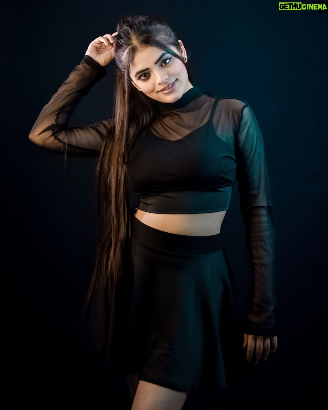 Dipika Rana - 33.3K Likes - 🖤✨ 

Edit by :- @t.k_khan01 

#newpost #feed #dipikarana #blacklover