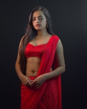 Dipika Rana Instagram - Khubsurat ❤️
📷Photo edit :- @work_by_vortex
#khubsurat #streetstyle #saree #photoshoot #feed #dipikarana