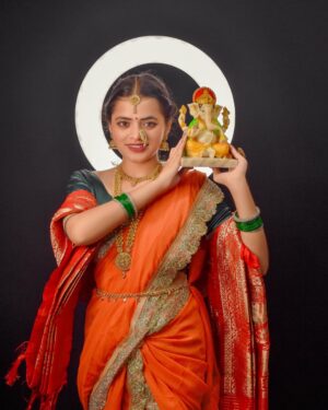 Dipika Rana Instagram - 🙏🏻🕉️ Shree Ganeshaay Dheemahi
📷 photo edit by:- @work_by_vortex
#ganeshfestival #shreeganesh #ganpatibappamorya #post