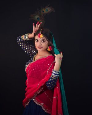 Dipika Rana Instagram - Ek Radha, Ek Meera 🦚❤️
Photo edit by :- @work_by_vortex
#radha #meera #krishna #post #feed #instagram #love