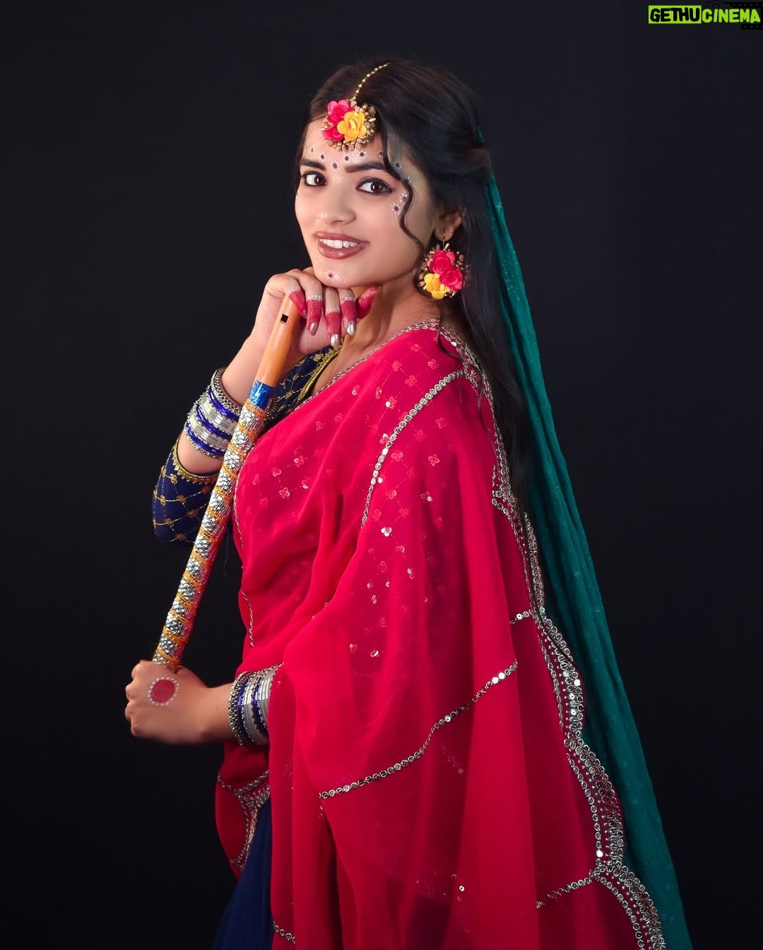 Dipika Rana - 23.6K Likes - Ek Radha, Ek Meera 🦚❤️ 

Photo edit by :- @work_by_vortex 

#radha #meera #krishna #post #feed #instagram #love