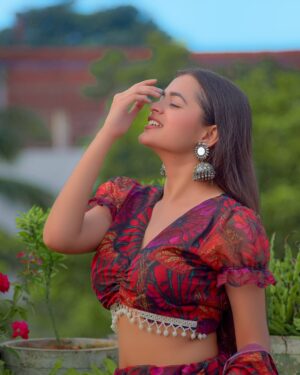 Dipika Rana Instagram - ❤️ Beautiful Lehenga From :- @the_style_hub14
📷Photo edit, by :- @work_by_vortex
#newpost #feed #dipikarana